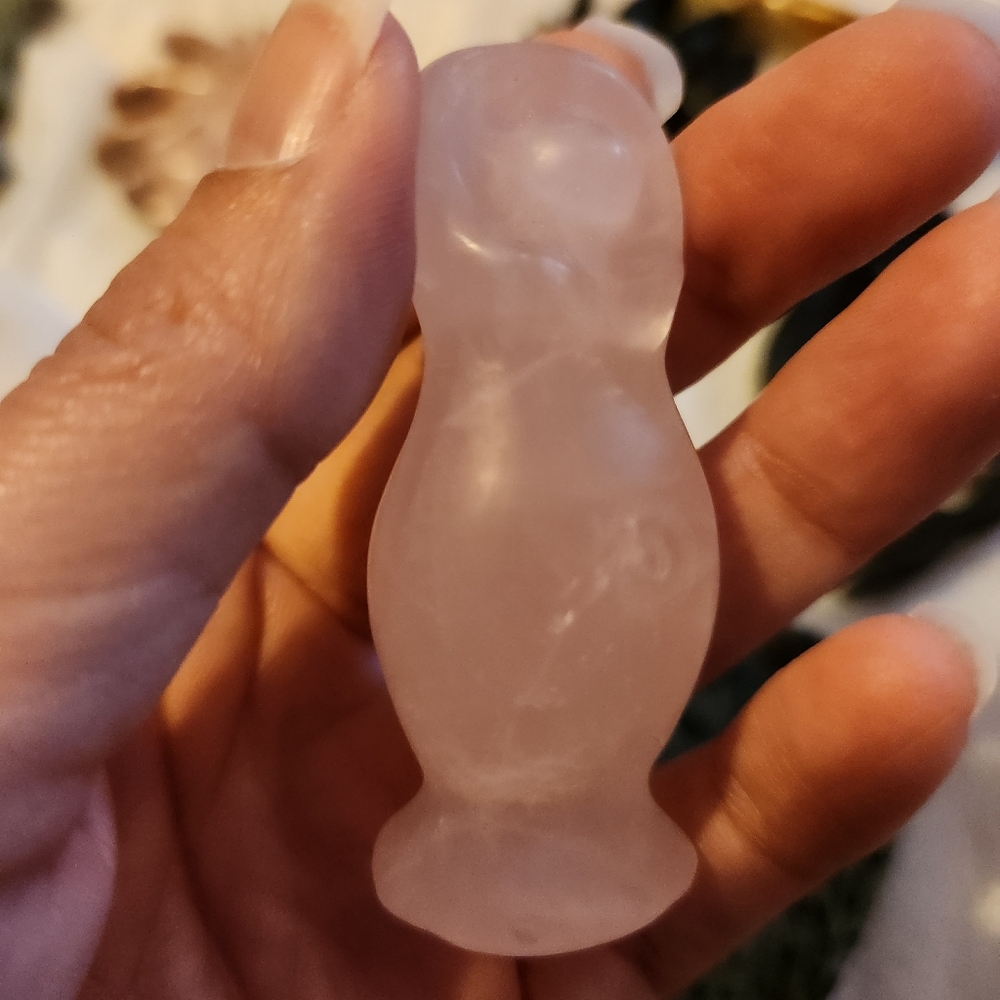 Mini Goddess In Rose Quartz - Picture 3 of 5